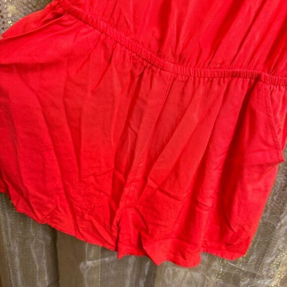 Express Bright Red Orange One Piece Sleeveless Shorts Romper M NWT - Picture 3 of 7